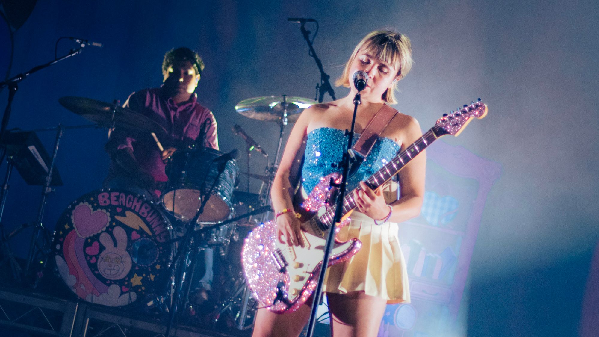 Beach Bunny Sold Out LA Stop on their 2025 'Tunnel Vision' Tour